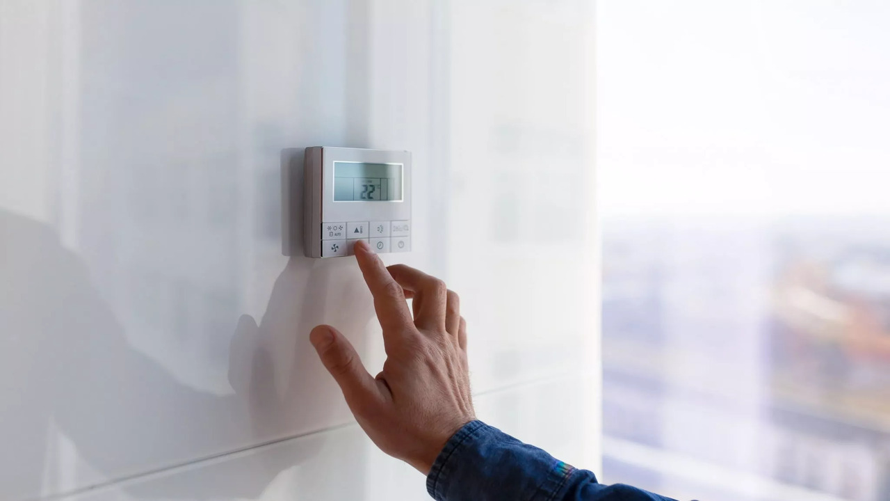 the-air-conditioning-and-heating-control-panel